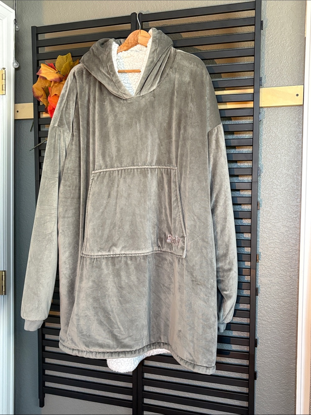 The Comfy Oversized Hooded Pullover — Gray